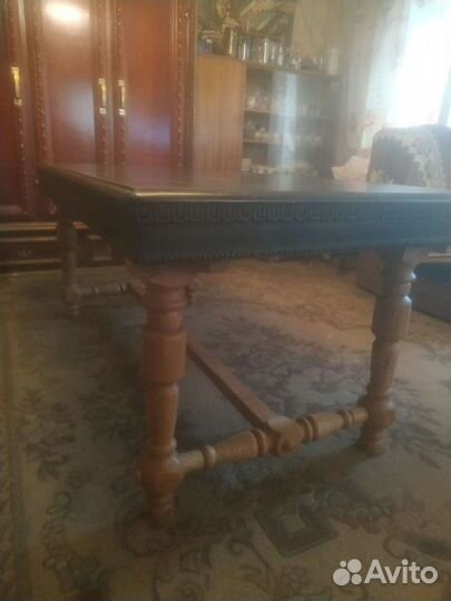 Журнальный стол