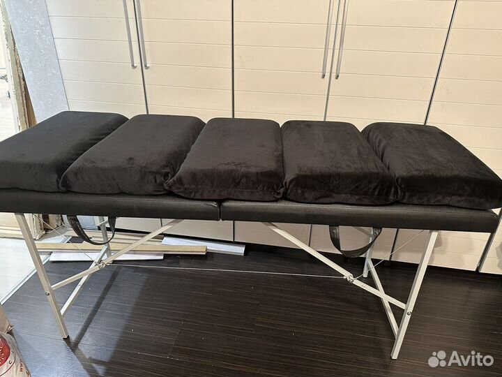 Косметологическая кушетка для наращивания ресниц