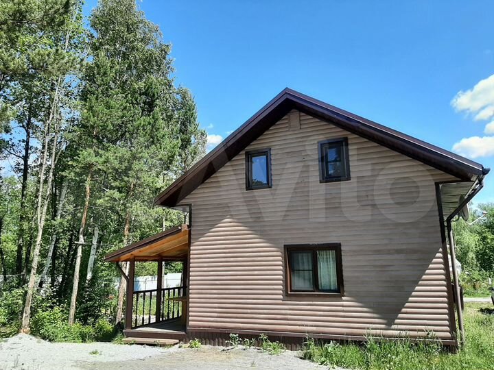 Коттедж 100 м² на участке 10 сот.