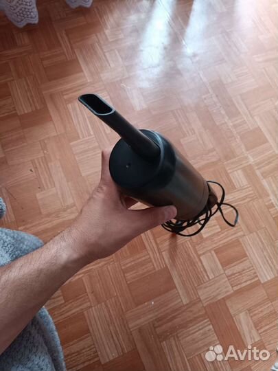 Автомобильный пылесос