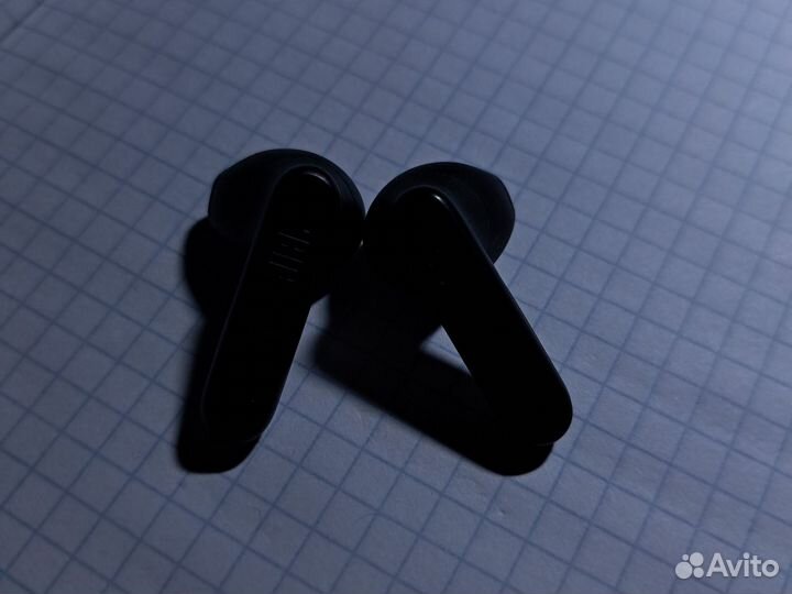 Беспроводные наушники jbl wave 300