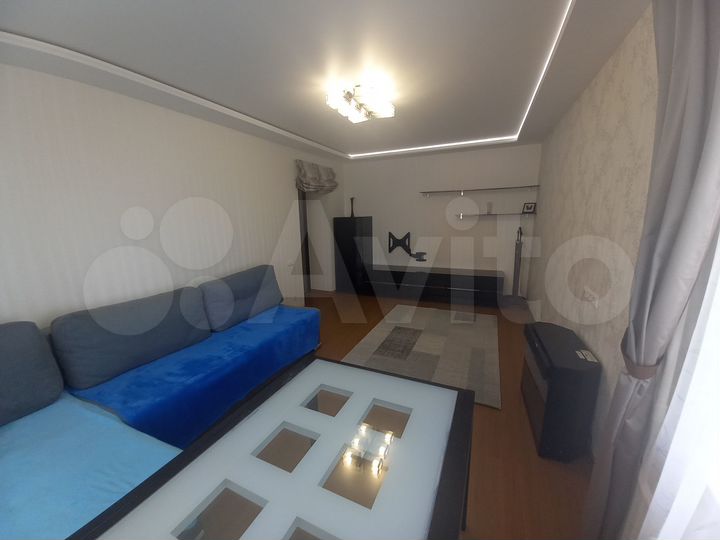 2-к. квартира, 67 м², 14/16 эт.