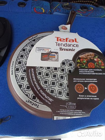 Сковорода tefal 28 см с крышкой новая