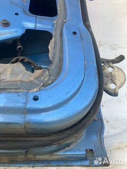 Дверь боковая задняя левая Mitsubishi Carisma 2002