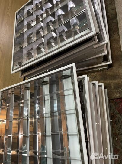 Светильник потолочный