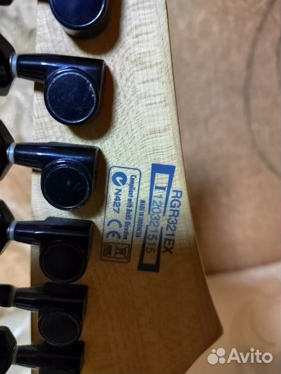 Электрогитара