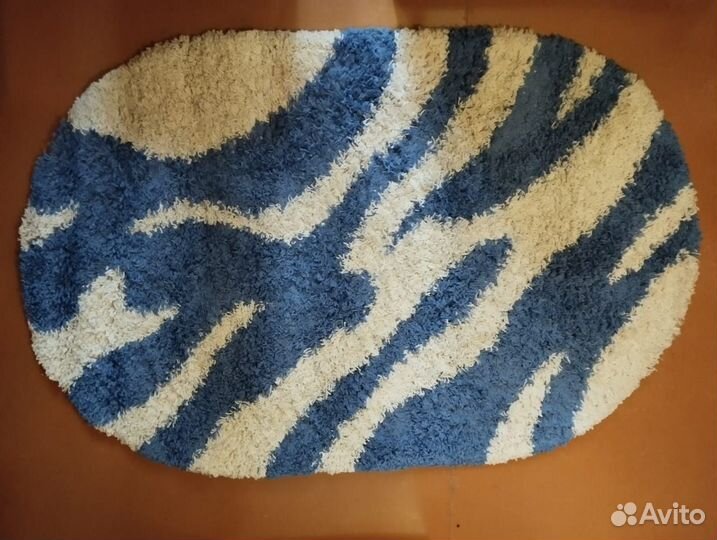 Овальный пушистый ковер