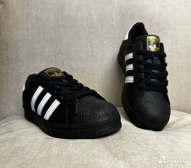 Adidas superstar