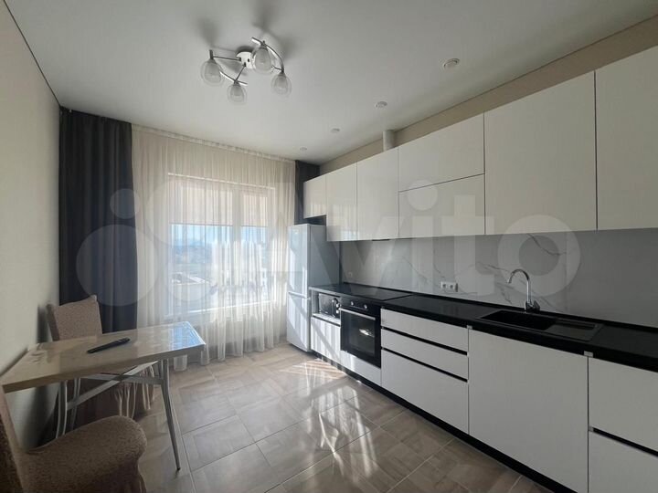 1-к. квартира, 42 м², 10/16 эт.