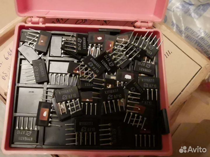 Микросхема К1116кп1