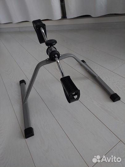 Тренажёр педальный для рук и ног