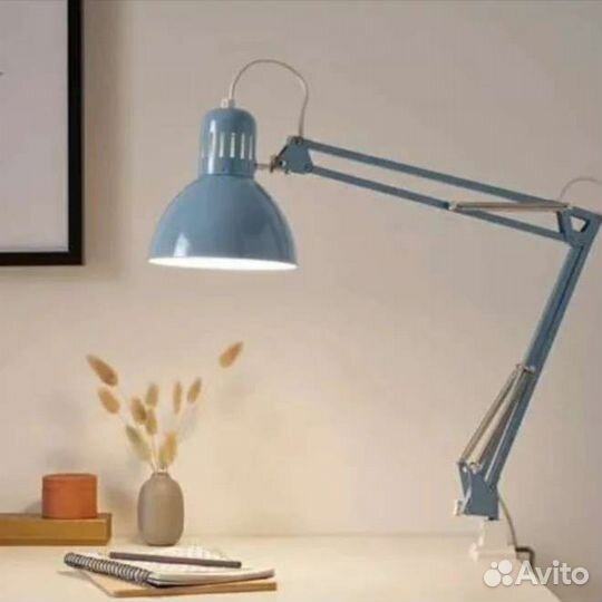 Лампа настольная