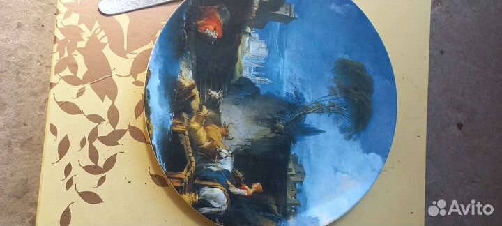 Сувенирные тарелки