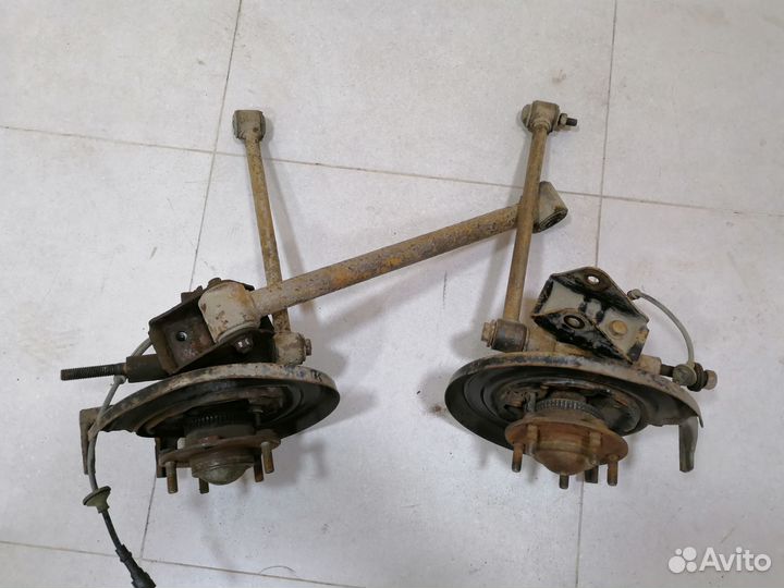 Кулак поворотный Chrysler Concorde задний 1998-04