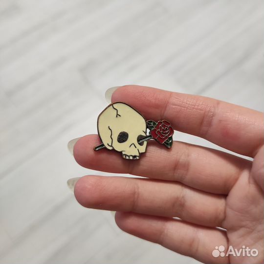 Значки пины металлические