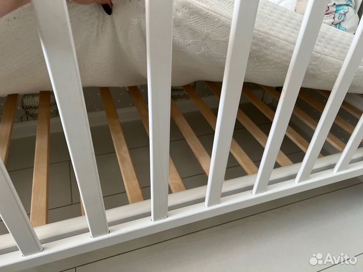 Детская кроватка