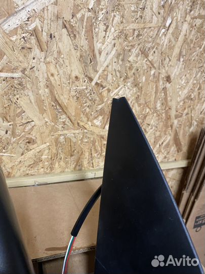 Зеркало правое Volkswagen амарок 2010