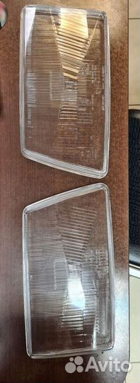 Стекло для фары Audi 100 (44), 82-91