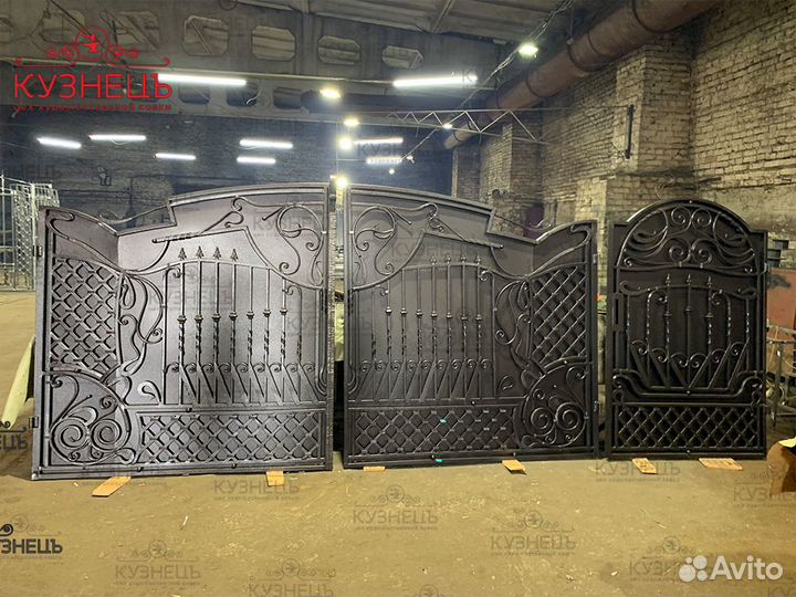 Ворота распашные кованные
