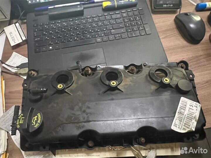 Крышка клапанная двс Dodge Challenger 2008, 2009