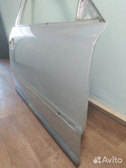 Дверь боковая передняя правая Volkswagen Passat