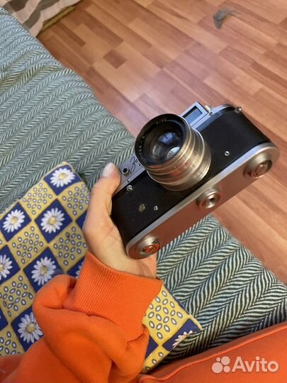 Плёночный фотоаппарат зоркий 4