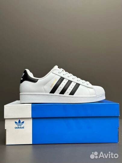 Adidas superstar