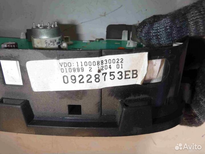 Панель приборов Opel Astra