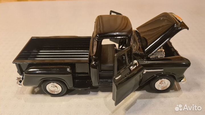 Коллекционная модель 1/24