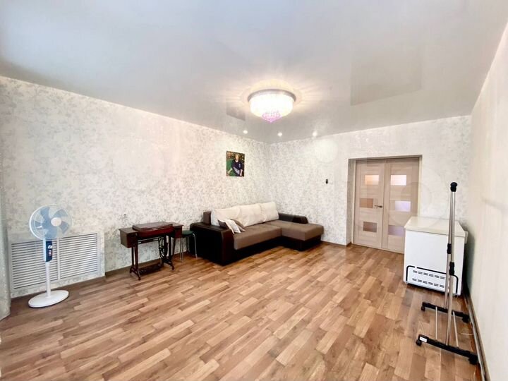 2-к. квартира, 70 м², 2/2 эт.