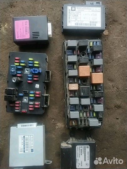 Блок предохранителей opel antara 3,2 автомат