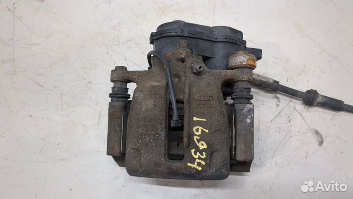 Суппорт Audi A6 (C7), 2016