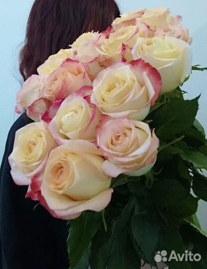 Букеты розы корзины подарки с доставкой