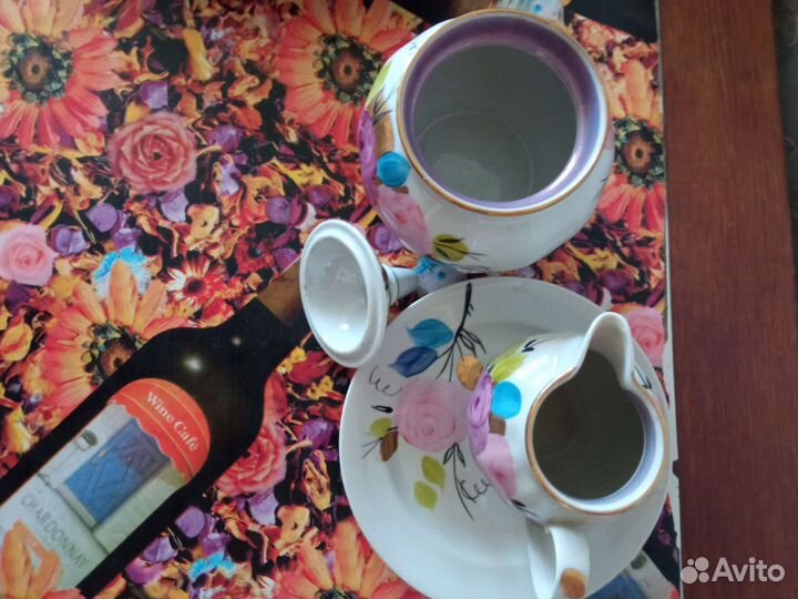 Сахарница, молочник и тарелочка