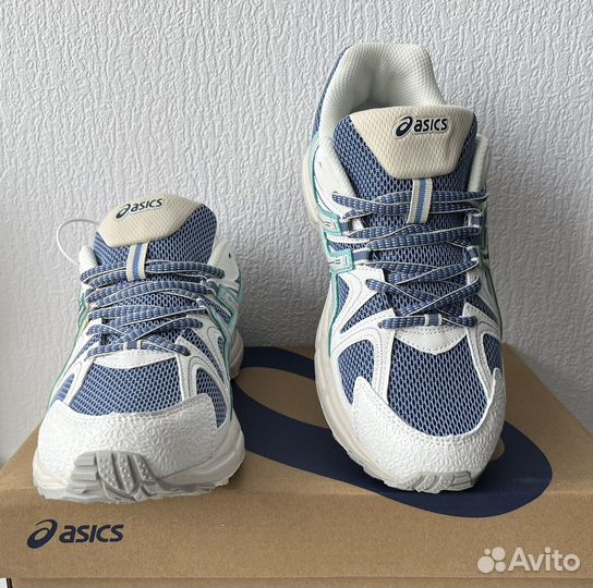 Кроссовки asics