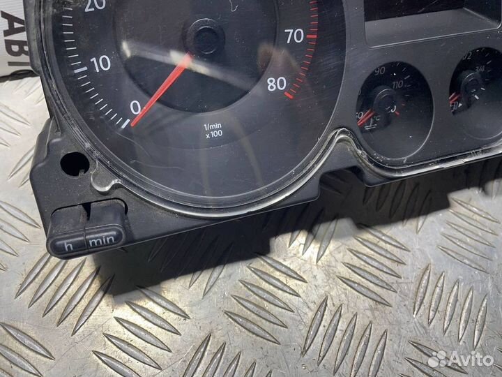 Панель приборов Volkswagen Passat (B6) VI (2005–20