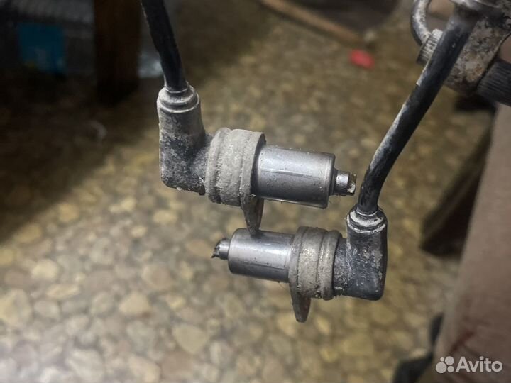 Датчик абс nissan serena c23