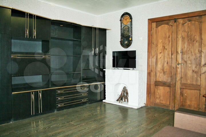 4-к. квартира, 74 м², 1/10 эт.