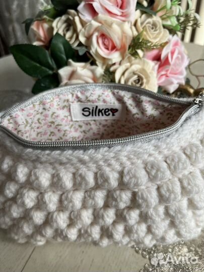 Косметичка вязанная