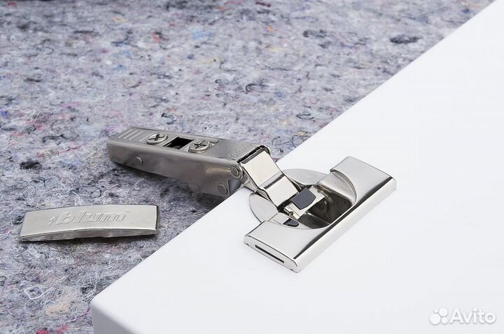 Петли мебельные blum