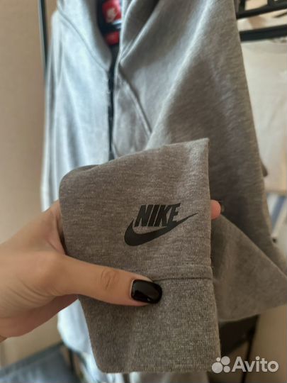 Спортивная кофта nike