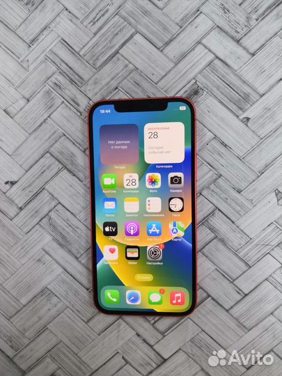 iPhone 12, 64 ГБ