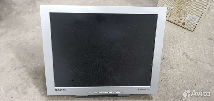 Монитор Samsung