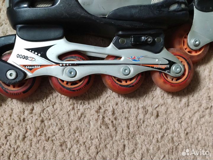 Роликовые коньки