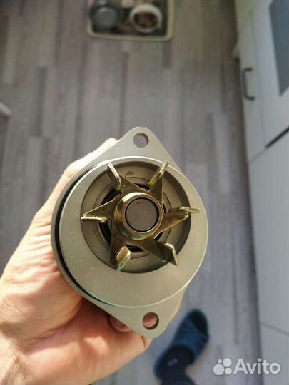 Помпа peugeot 206