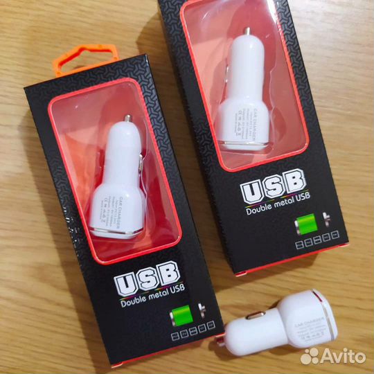 Автомобильное зарядное устройство