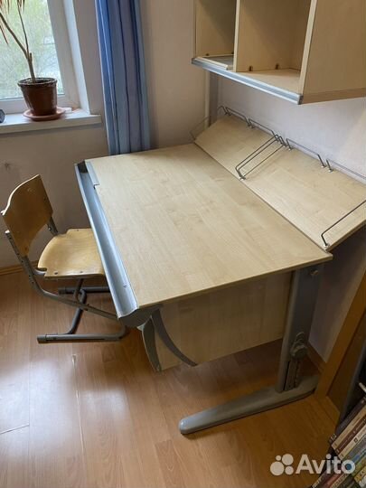 Школьная парта и стул Деми
