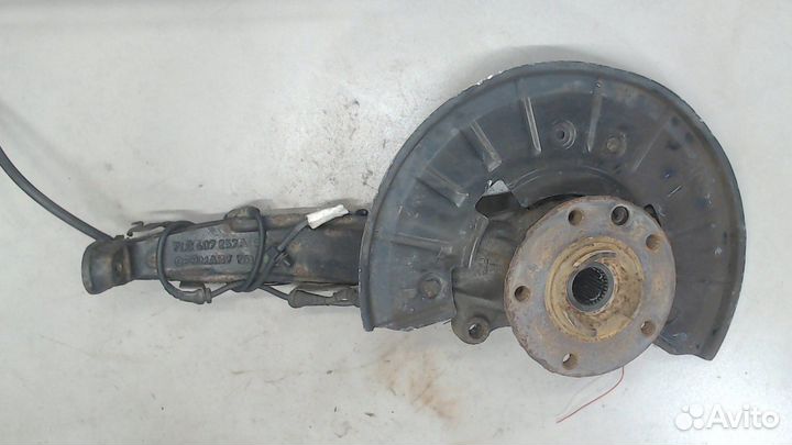 Ступица (кулак, цапфа) Volkswagen Touareg, 2004