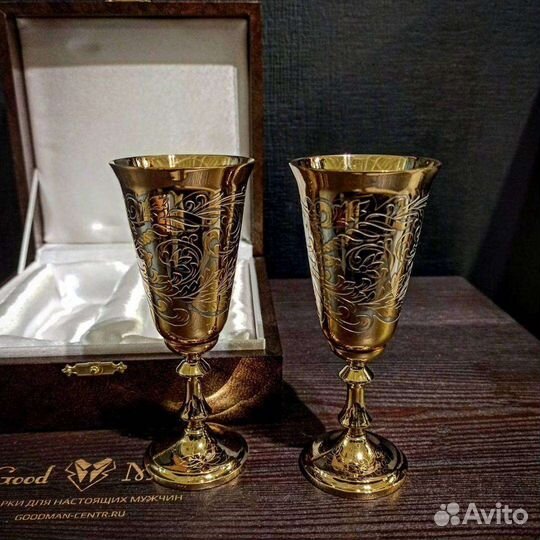 Подарочный набор, 2 фужера в золоте. Златоуст