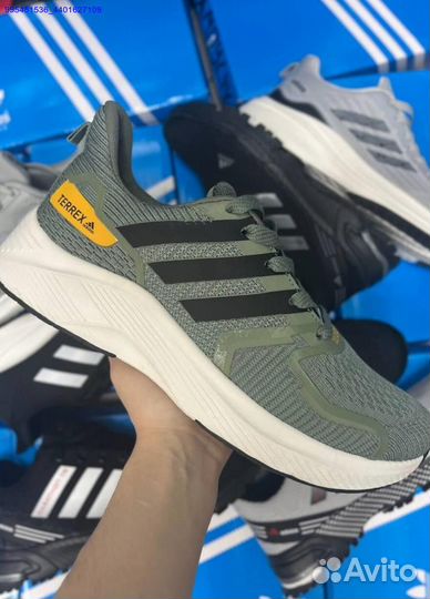 Кроссовки Adidas летние с сеткой